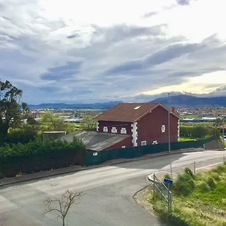 Tranquilo Con Parking 아파트